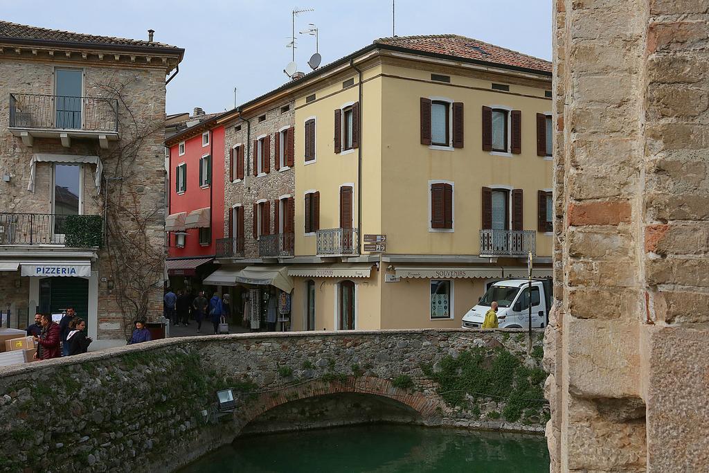 Aurora Sirmione Appartamenti Екстериор снимка