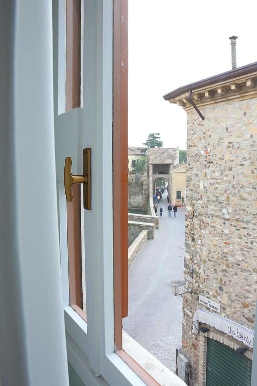 Aurora Sirmione Appartamenti Екстериор снимка